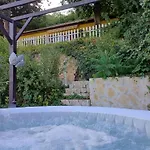 Fecskefeszek Vendeghaz